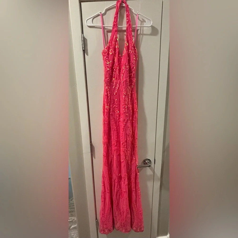 Vibrant Pink Halter prom Dress size 1/2 - Picture 1 of 6
